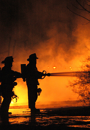 040328_ND_JVA_FIRE 1